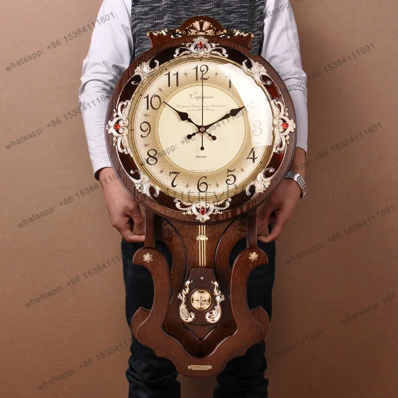 Wood Vintage Wall Clocks Silen - Luxury Watch Europe avis et prix