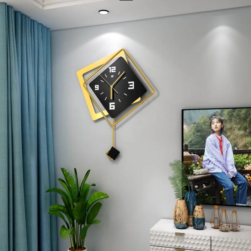 Swing Wall Clock Light Luxury  - Luxury Watch Europe avis et prix